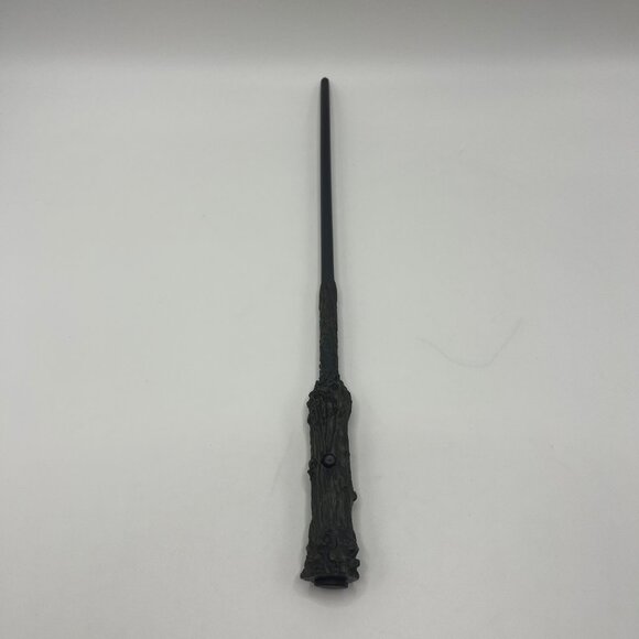 Wizarding World of Harry Potter Light Up Wand - Picture 3 of 7